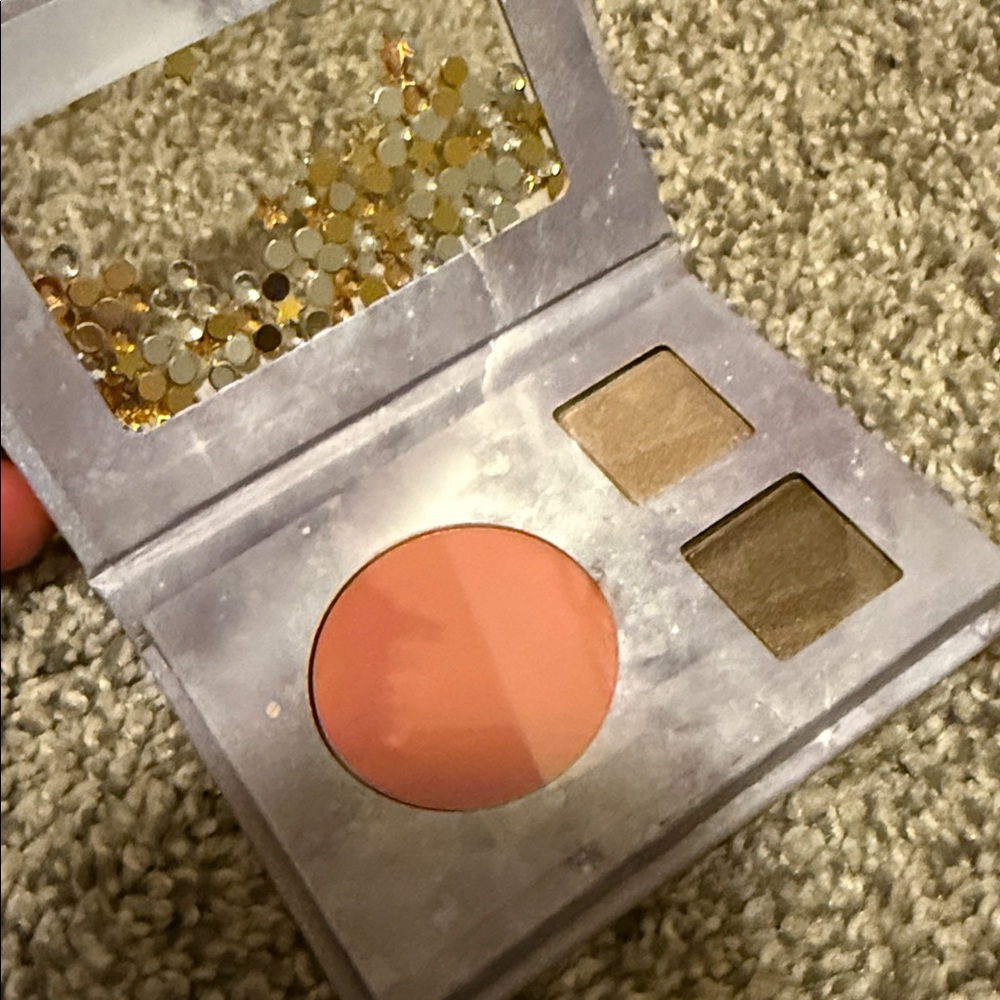 NWT Bare Minerals Northern Lights Nudes Eye & Cheek Palette